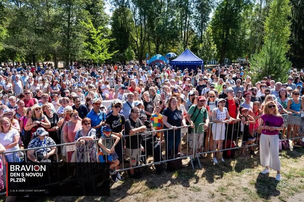 Návštěvníci roadshow Den s Novou za bezpečnostní bariérou v Plzni