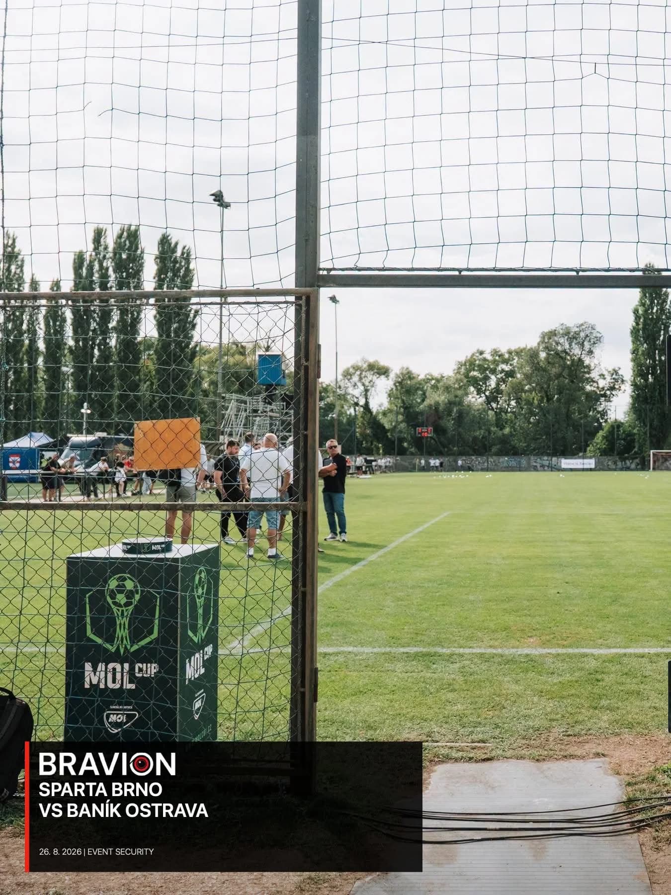 Hřiště a vstupní prostor stadionu FC Sparta Brno na Mariánském náměstí